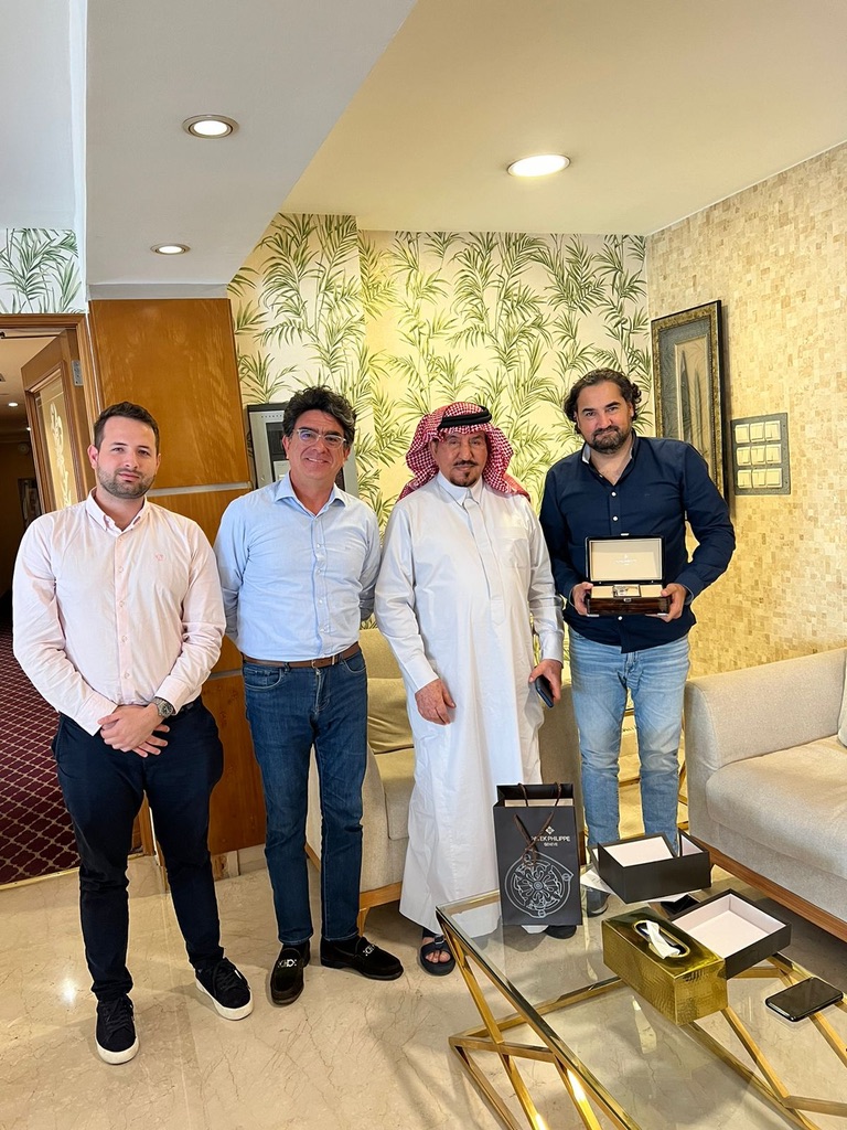 Partnership gift exchange